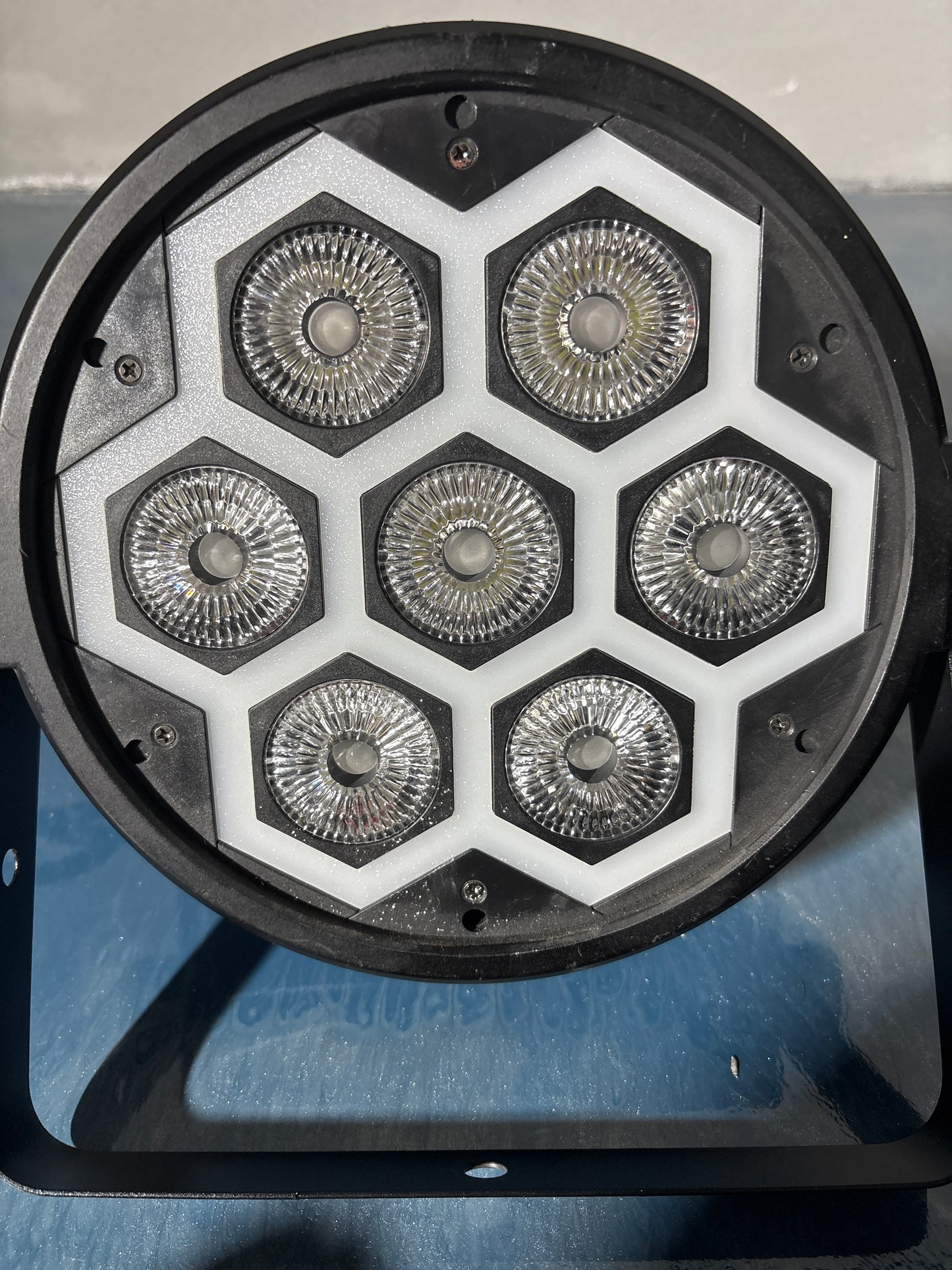 Light4Me Frame PAR – LED-Scheinwerfer für Bühnen & Events
