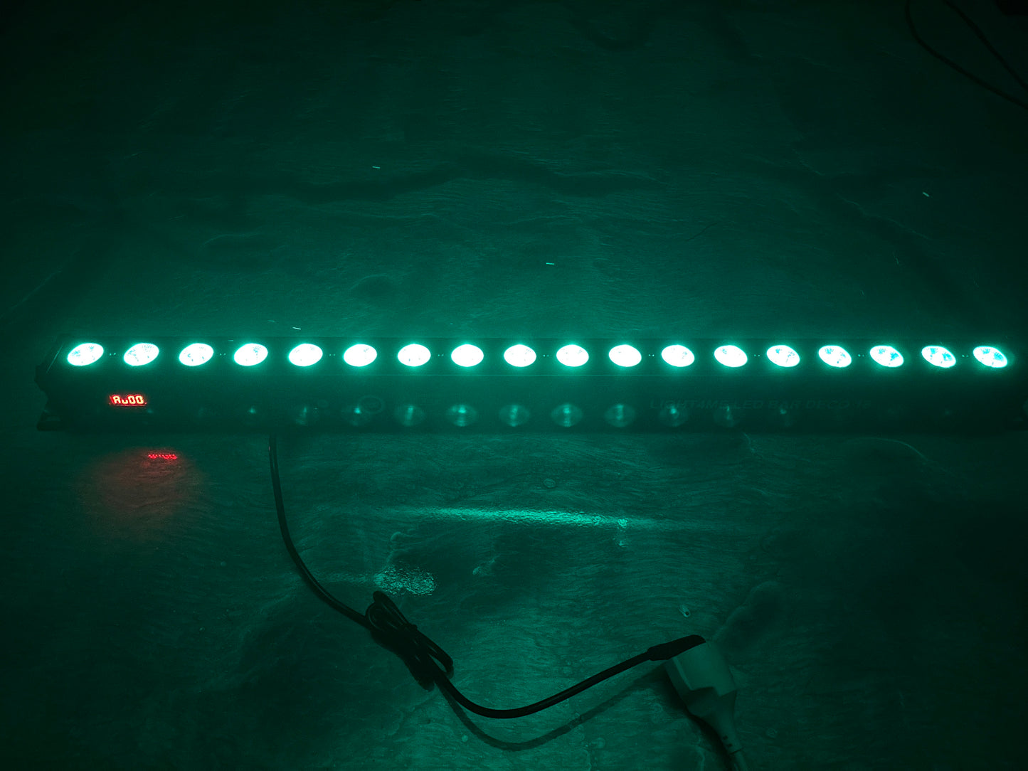 Light4Me LED Bar Deco 18 – Lichtstarke, segmentierte LED-Leiste für Flächen & Deko