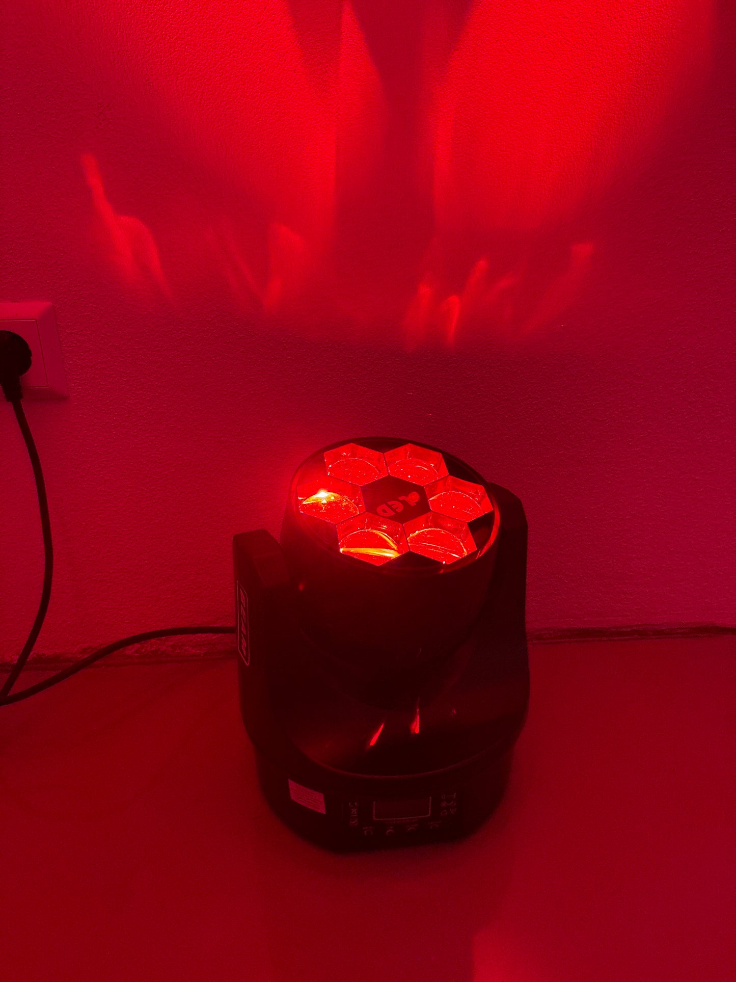 FLASH Big-Eye Kaleidoscope – LED Moving Head 6×15 W OSRAM RGBW 4in1