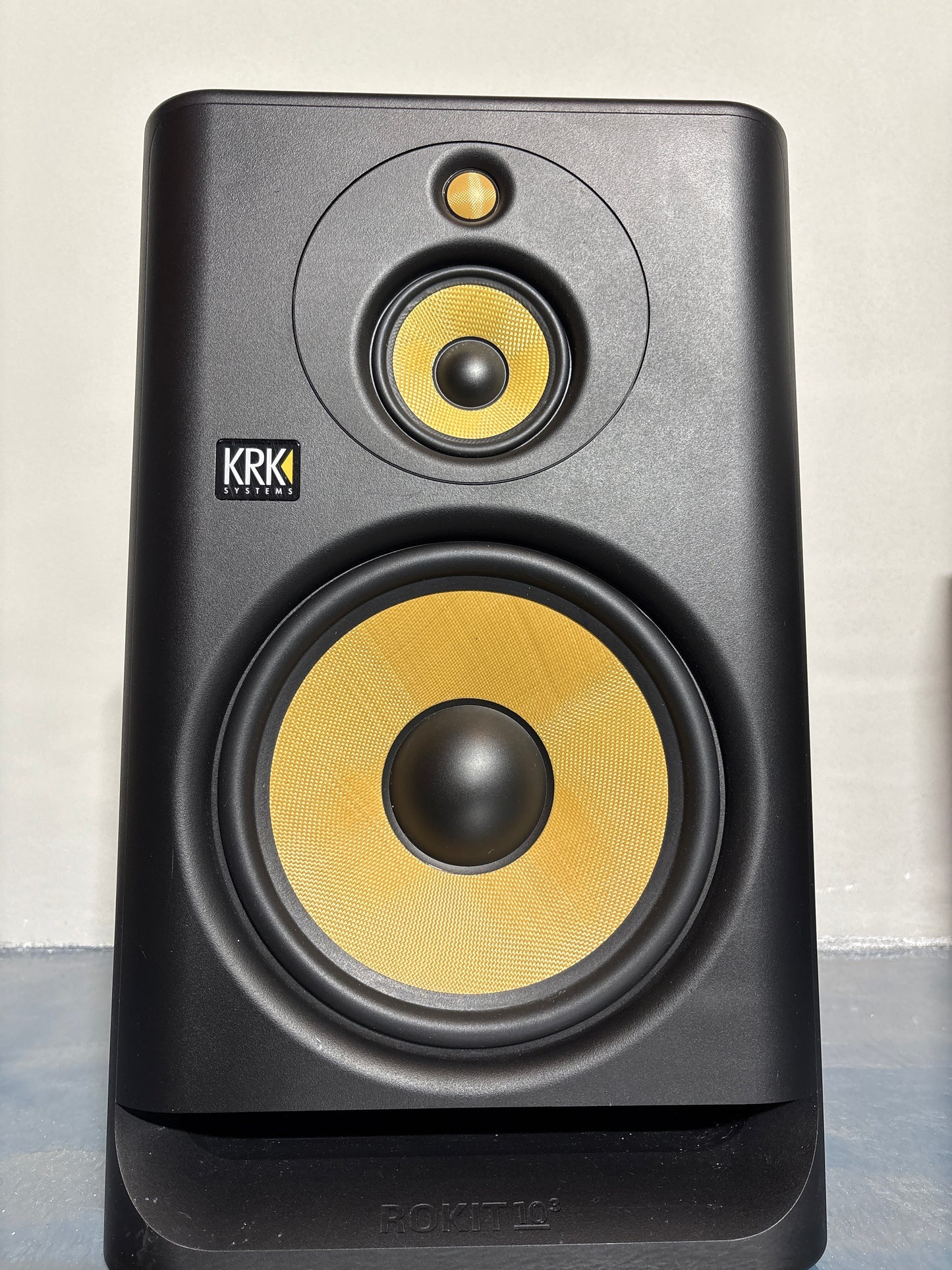 KRK Rokit 10-3 G3 – 10″ 3-Wege Studiomonitor (Paar)