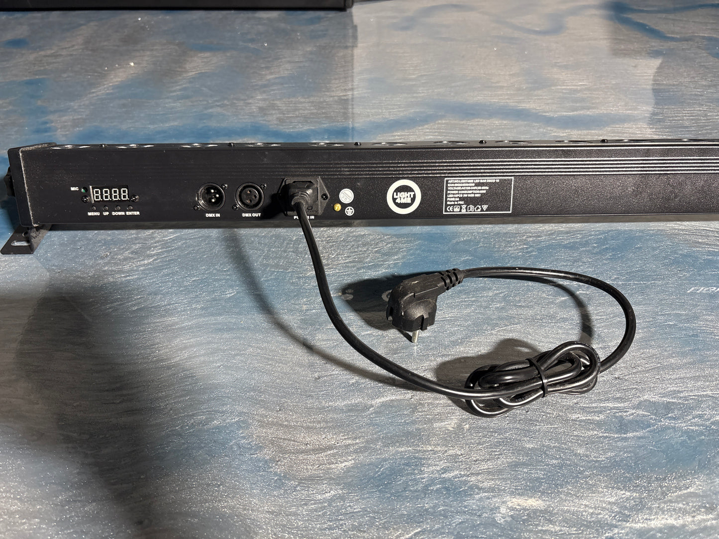 Light4Me LED Bar Deco 18 – Lichtstarke, segmentierte LED-Leiste für Flächen & Deko