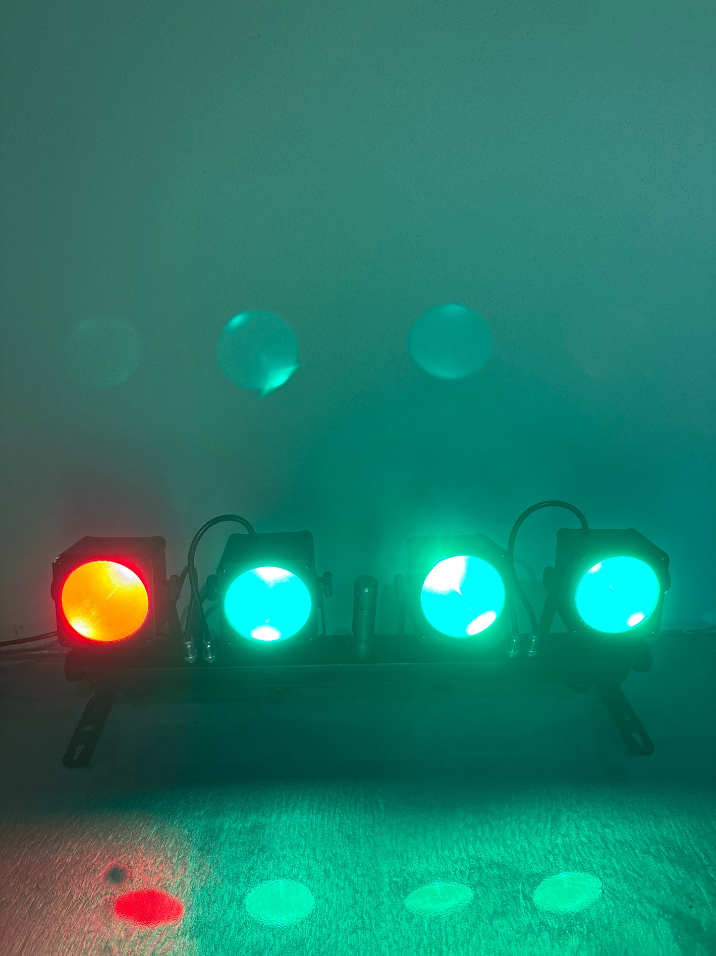 Eurolite KLS-50 Compact Light Set – 4-fach LED-Bar (optional mit Stativ)
