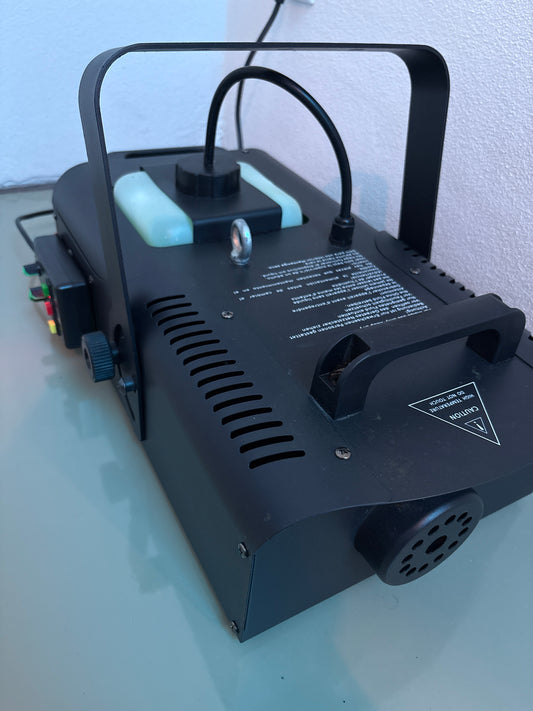 ADJ VF1600 – leistungsstarke 1600 W Nebelmaschine