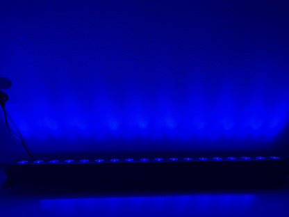 Light4Me LED Bar Deco 18 – Lichtstarke, segmentierte LED-Leiste für Flächen & Deko